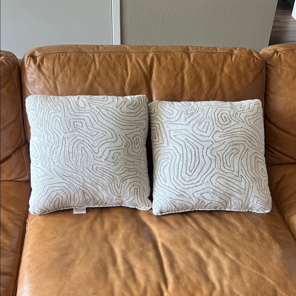 Sunbrella Cream Textured Throw Pillows Set of 2 Outdoor/Indoor New